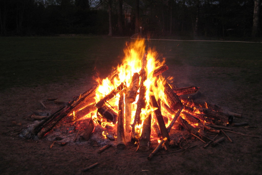 Maifeuer der Klempauer Jugendfeuerwehr