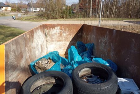 Container für die Müllsammelaktion